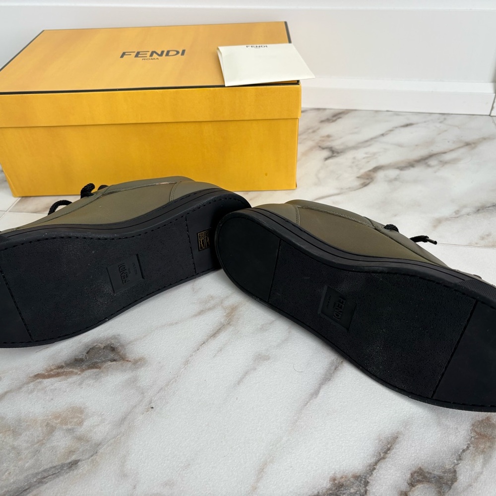 ✨ Fendi Roma Sneakers | New | Men’s 5 / Women’s 8 | Box Included - Picture 7 of 16